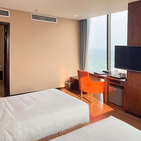 Yarra Ocean Suites Danang Extérieur photo