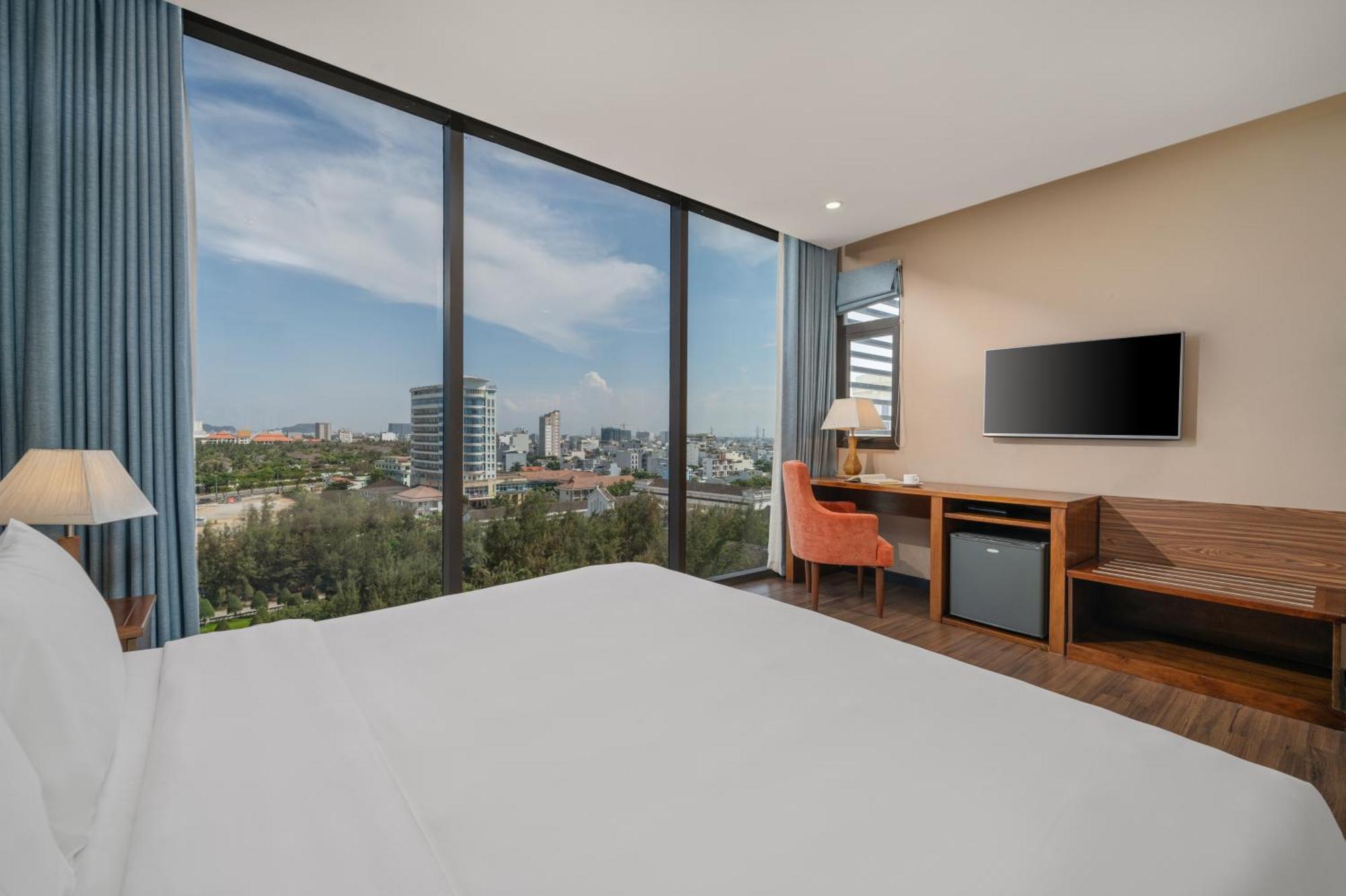 Yarra Ocean Suites Danang Extérieur photo