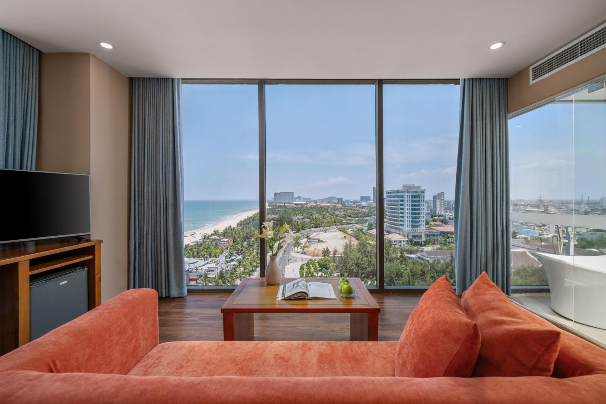 Yarra Ocean Suites Danang Extérieur photo