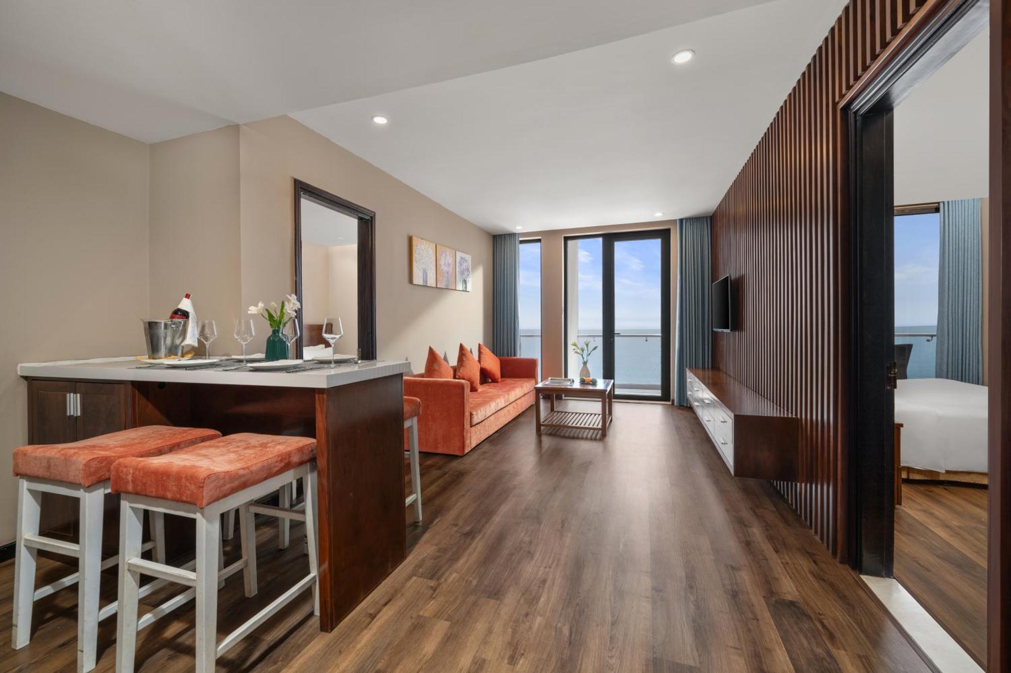 Yarra Ocean Suites Danang Extérieur photo