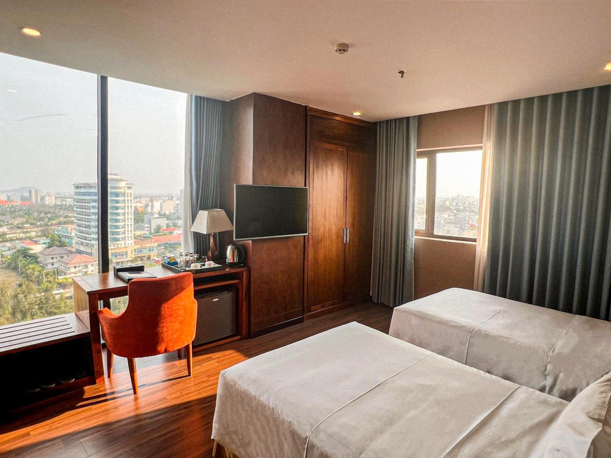 Yarra Ocean Suites Danang Extérieur photo