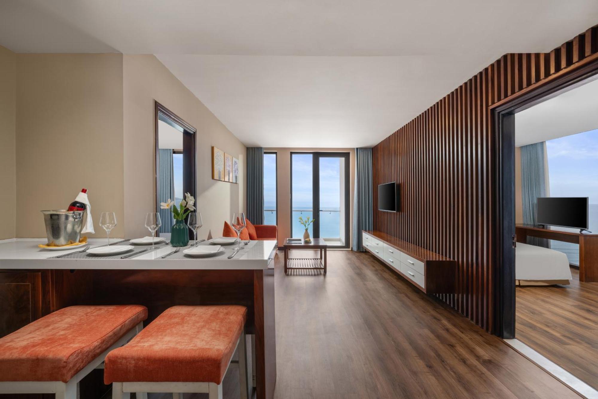 Yarra Ocean Suites Danang Extérieur photo